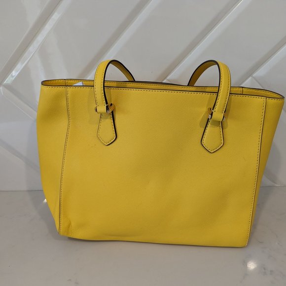 TORY BURCH Robinson Textured Lemon Drop Leather Small Tote Bag - Picture 2 of 6